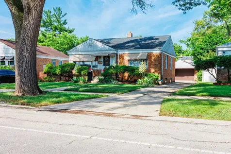 1542 Gardner Road Westchester IL 60154