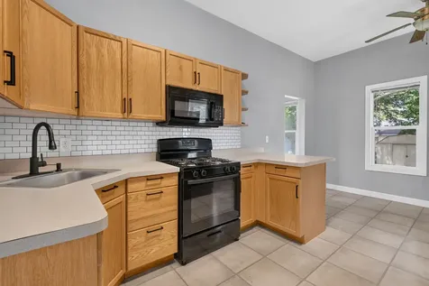 1128 Butler Street Morris IL 60450