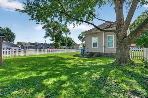 1128 Butler Street Morris IL 60450