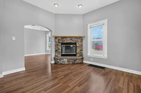 1128 Butler Street Morris IL 60450