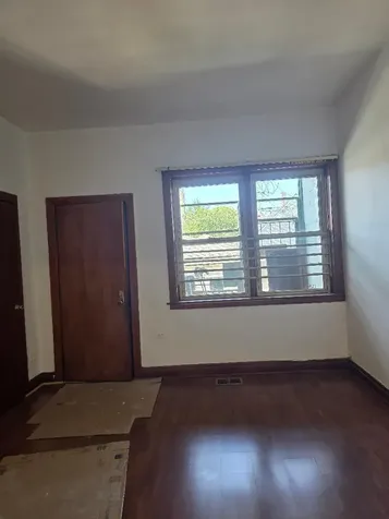 1052 West 32nd Street Chicago IL 60608