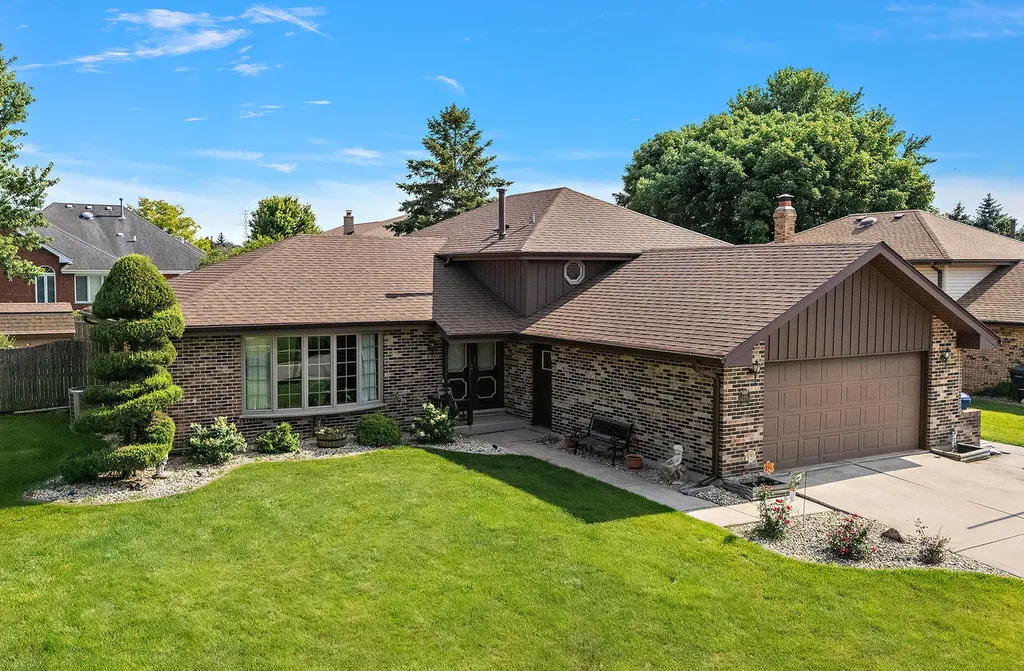 12551 West Martingale Lane Homer Glen IL 60491