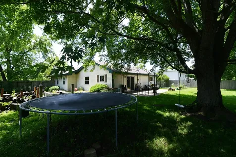 1810 Howe Lane Hanover Park IL 60133