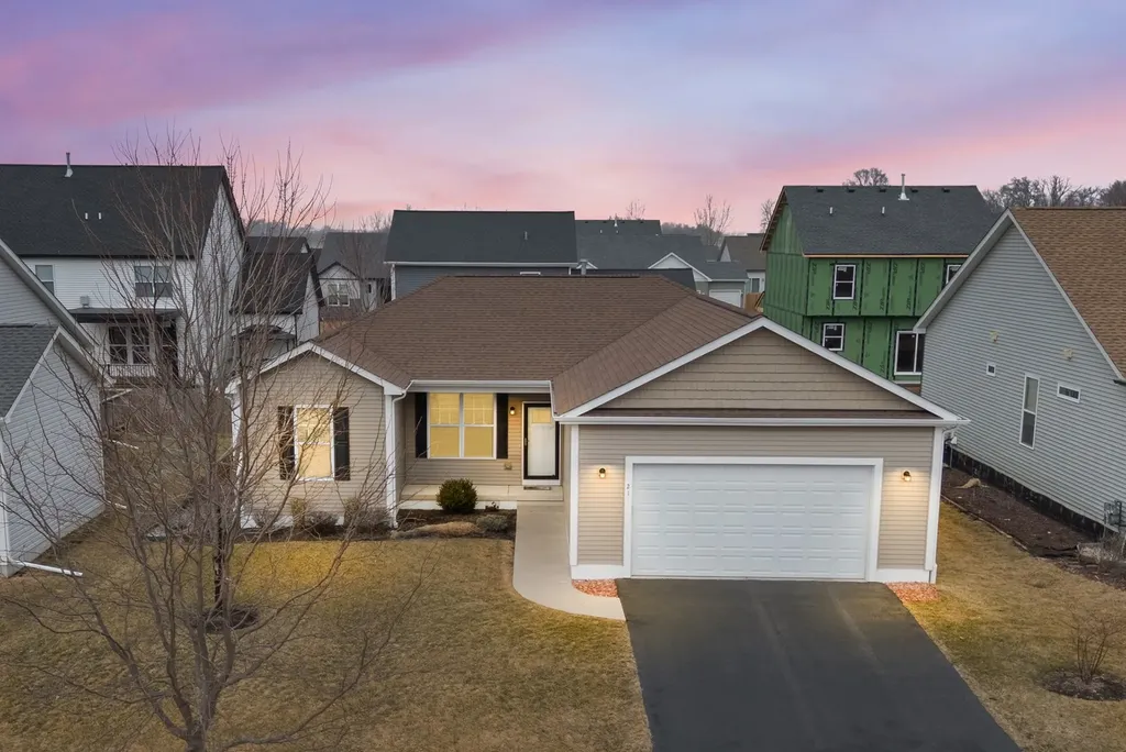 21 West Winterberry Avenue Cortland IL 60112