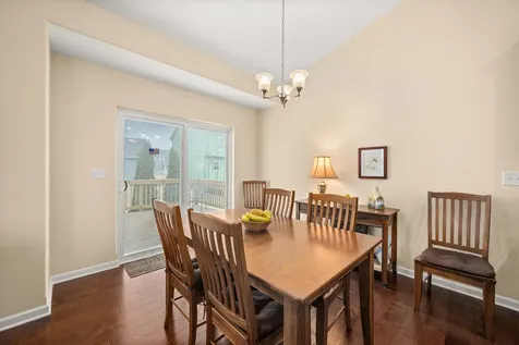 21 West Winterberry Avenue Cortland IL 60112