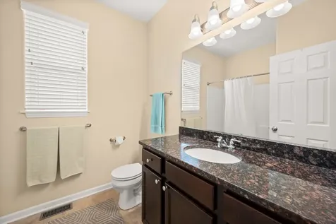 21 West Winterberry Avenue Cortland IL 60112
