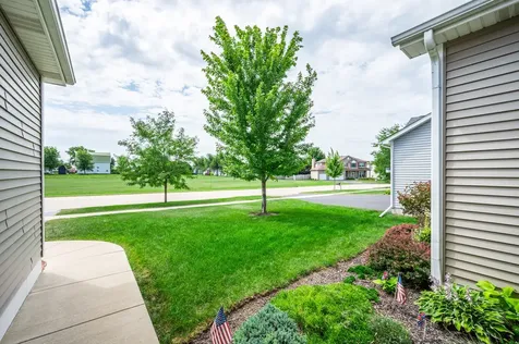 21 West Winterberry Avenue Cortland IL 60112