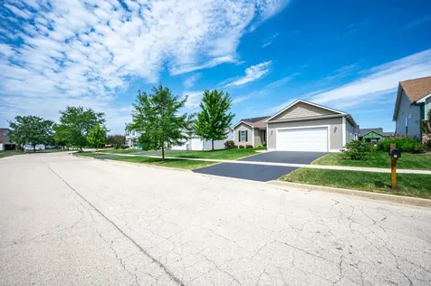 21 West Winterberry Avenue Cortland IL 60112