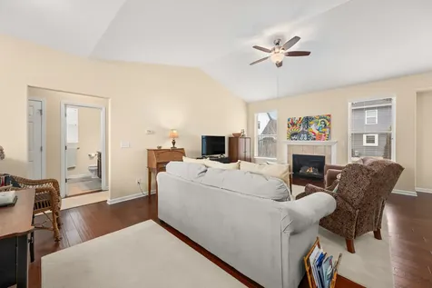 21 West Winterberry Avenue Cortland IL 60112