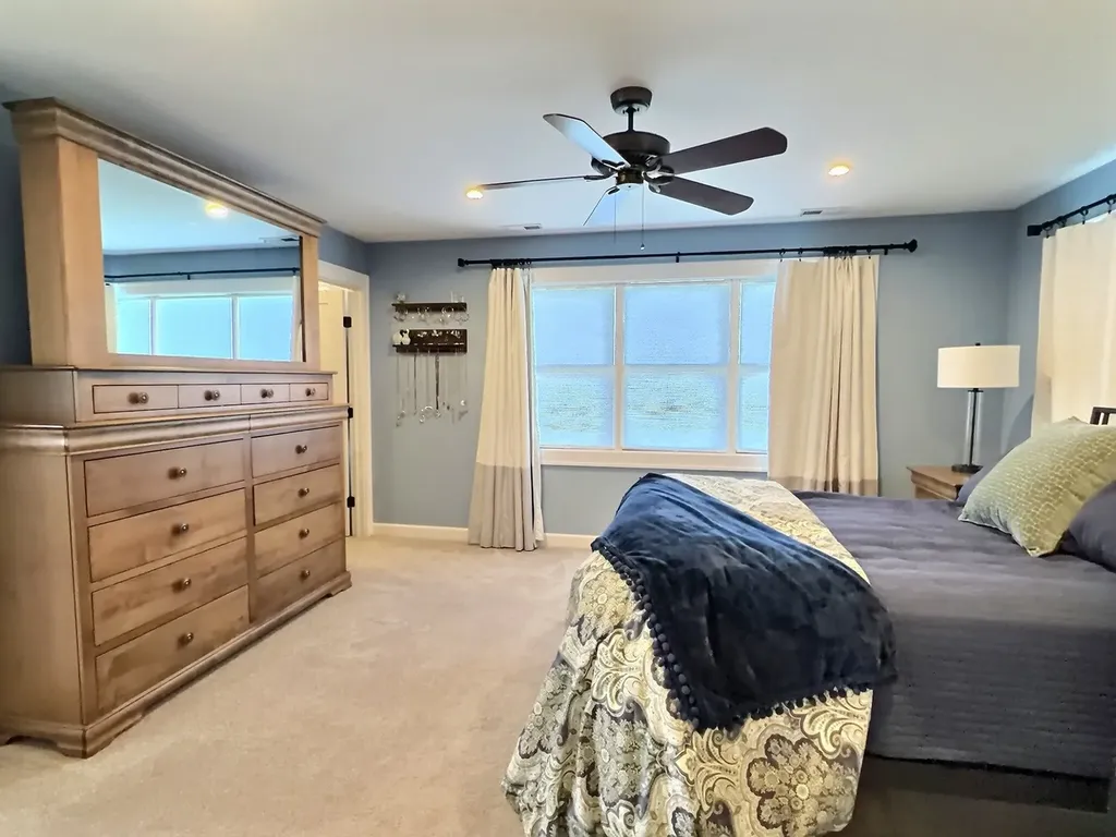 10711 South Artesian Avenue Chicago IL 60655