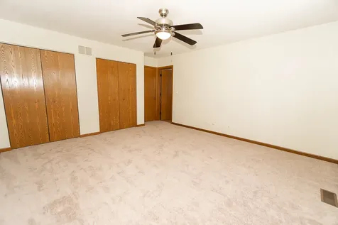 1174 Longford Road Bartlett IL 60103