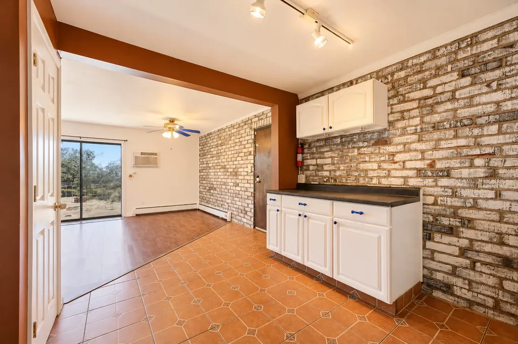 244 East Bailey Road Naperville IL 60565
