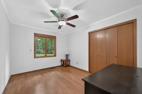 1006 North White Pine Drive Dixon IL 61021