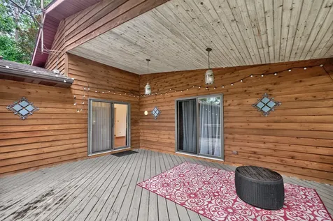 1006 North White Pine Drive Dixon IL 61021