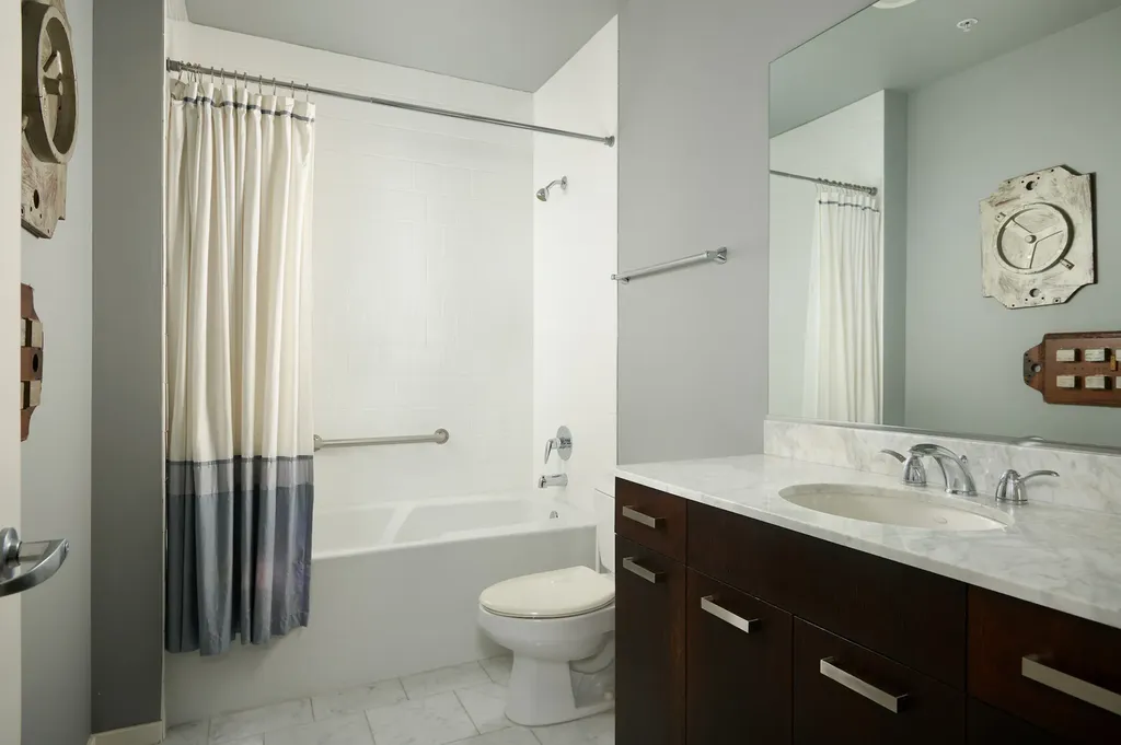 240 East Illinois Street Chicago IL 60611
