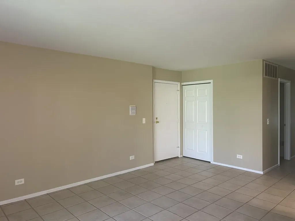 76 Margate Court Schaumburg IL 60193