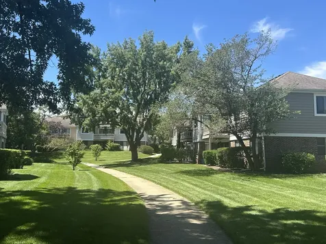 76 Margate Court Schaumburg IL 60193
