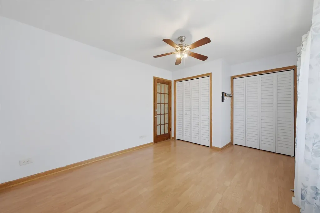 2922 West Nelson Street Chicago IL 60618