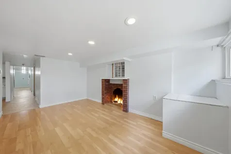 2922 West Nelson Street Chicago IL 60618