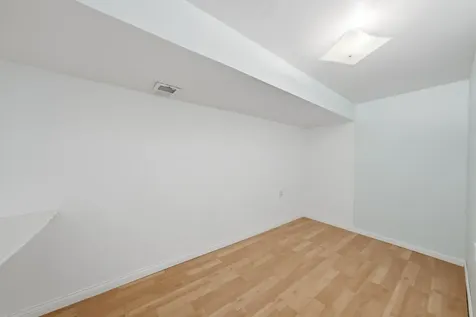 2922 West Nelson Street Chicago IL 60618