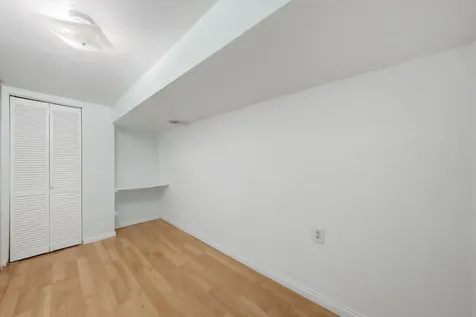 2922 West Nelson Street Chicago IL 60618