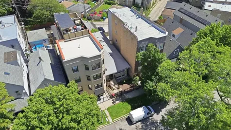 2922 West Nelson Street Chicago IL 60618