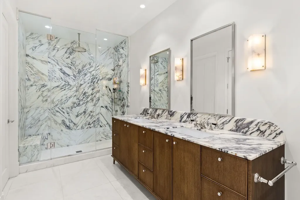 21 North May Street Chicago IL 60607