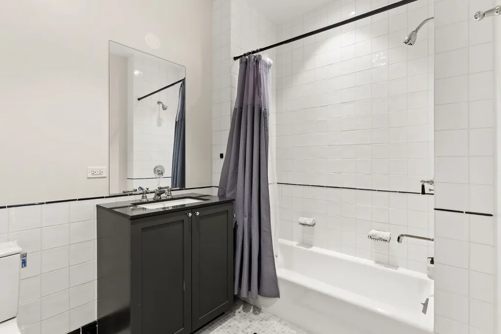 21 North May Street Chicago IL 60607