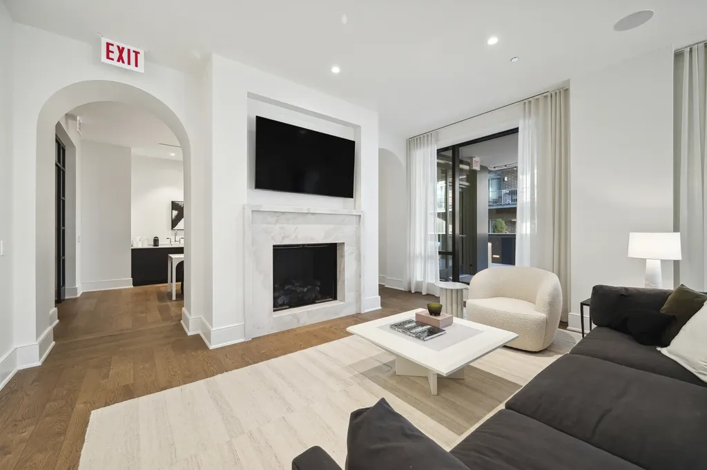 21 North May Street Chicago IL 60607
