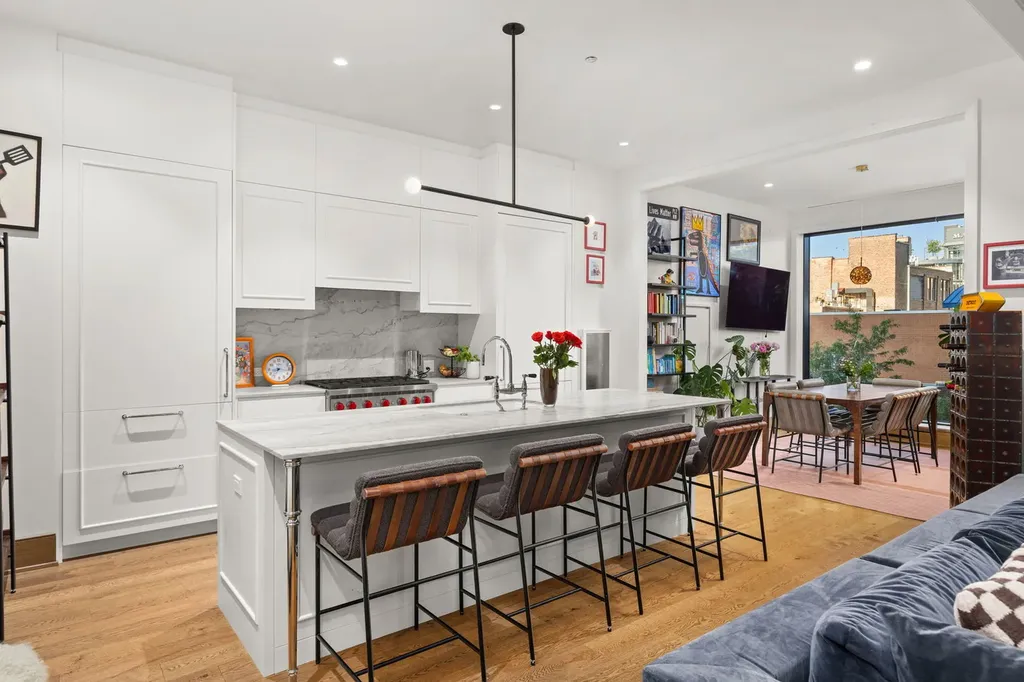 21 North May Street Chicago IL 60607
