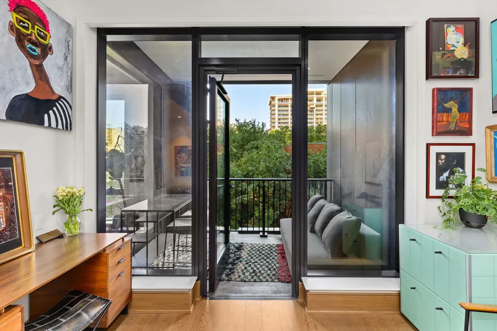21 North May Street Chicago IL 60607
