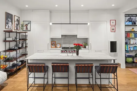 21 North May Street Chicago IL 60607