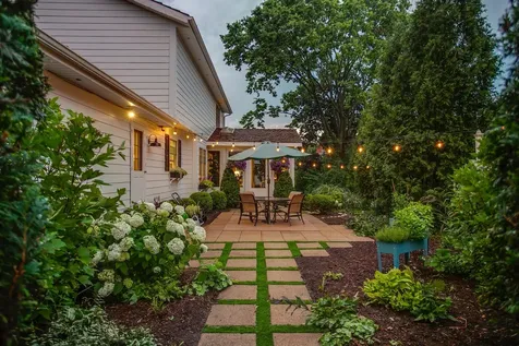 1110 Furlong Drive Libertyville IL 60048