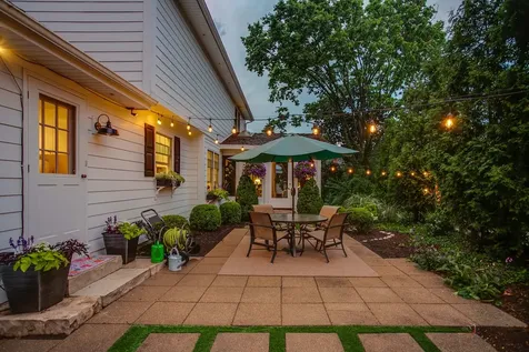 1110 Furlong Drive Libertyville IL 60048