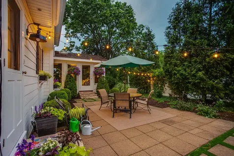 1110 Furlong Drive Libertyville IL 60048