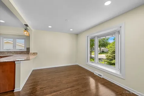 4145 Winston Drive Hoffman Estates IL 60192