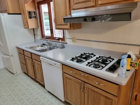 225 Park Crest Drive Freeport IL 61032
