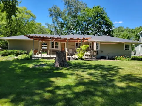 225 Park Crest Drive Freeport IL 61032