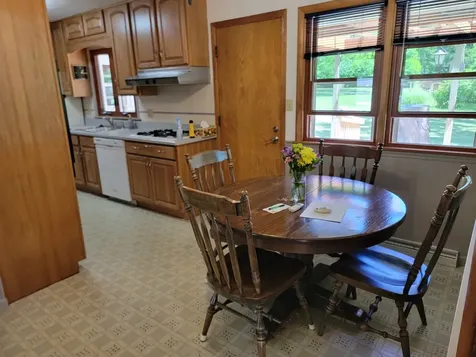 225 Park Crest Drive Freeport IL 61032