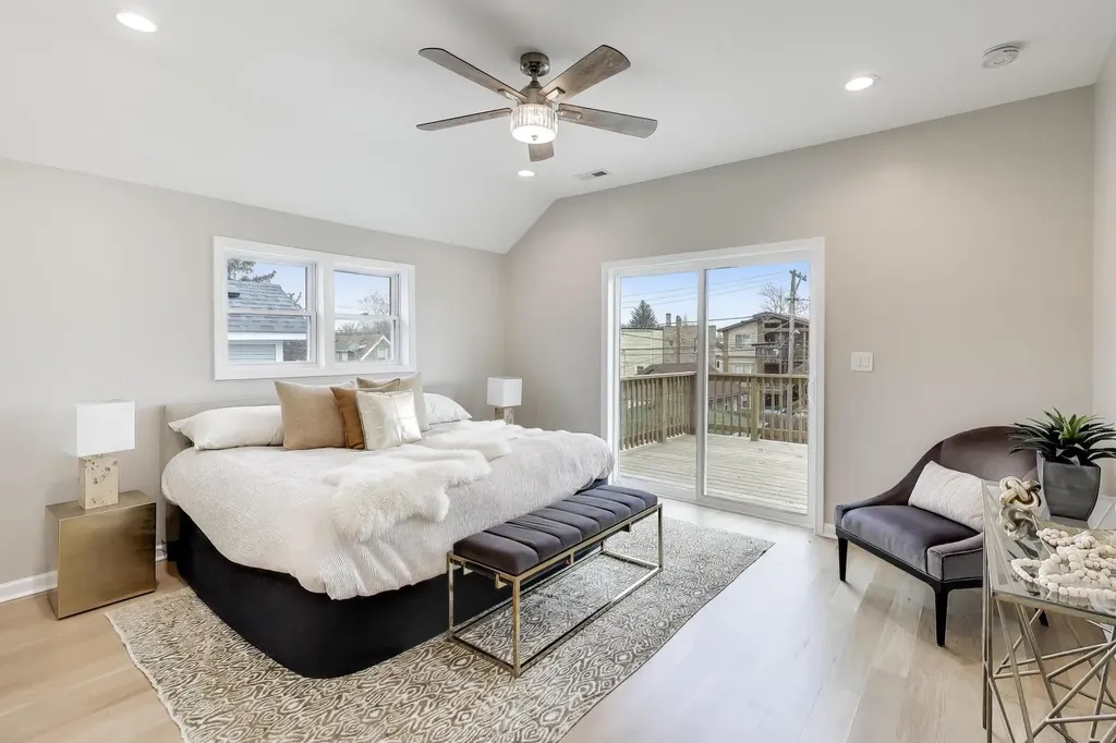 4065 North Meade Avenue Chicago IL 60634