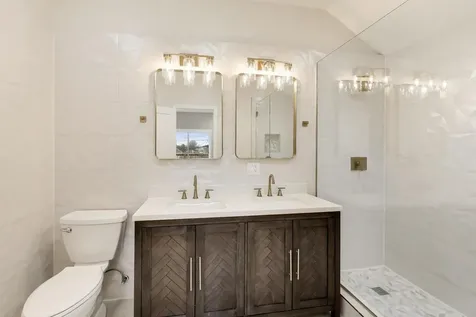4065 North Meade Avenue Chicago IL 60634