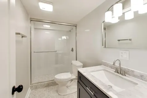 4065 North Meade Avenue Chicago IL 60634