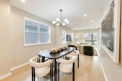 4065 North Meade Avenue Chicago IL 60634
