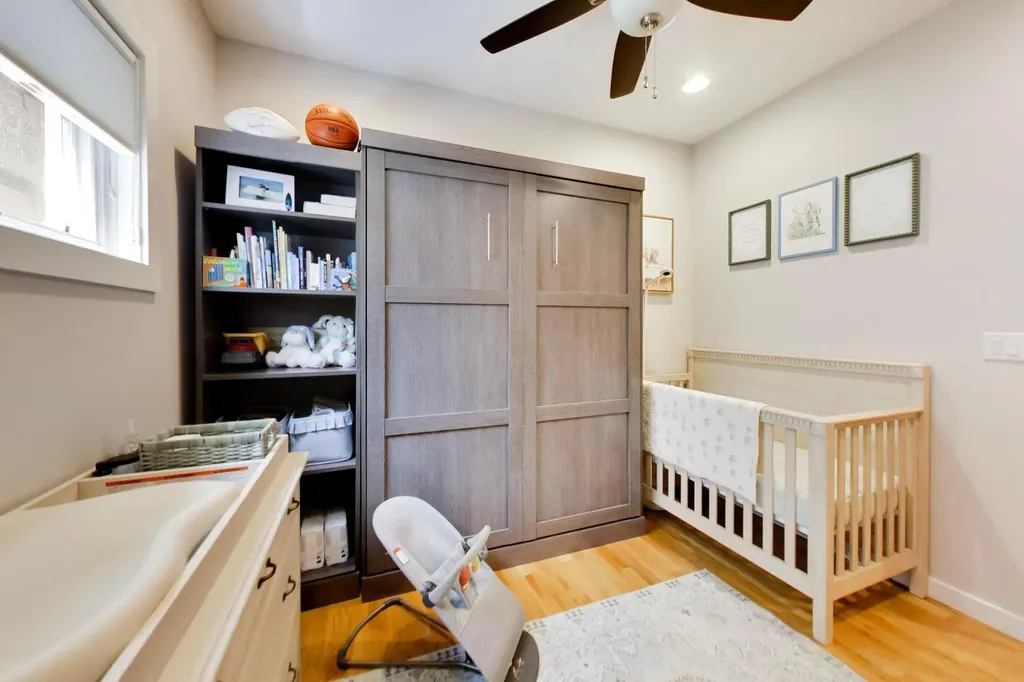 879 North Marshfield Avenue Chicago IL 60622