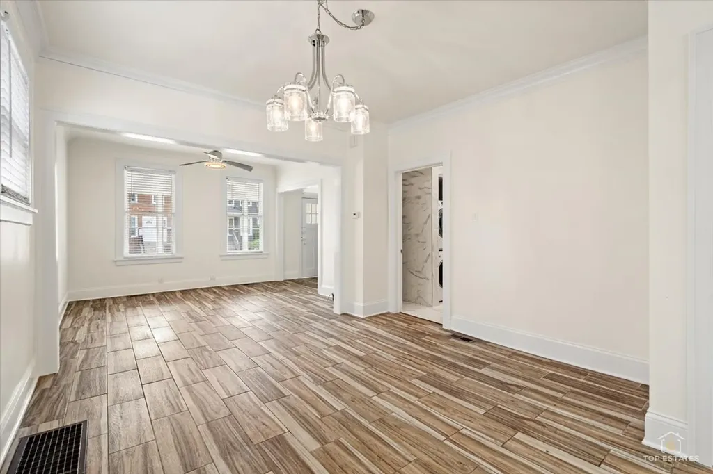 2617 North Springfield Avenue Chicago IL 60647