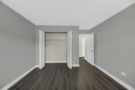 847 Oxford Place Wheeling IL 60090