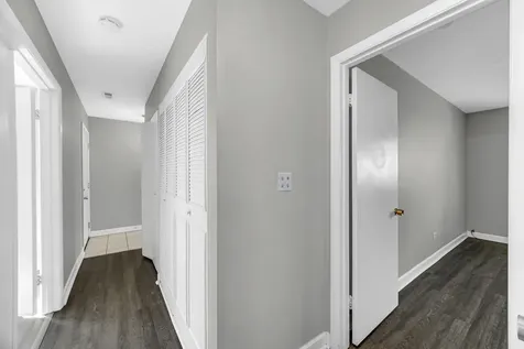 847 Oxford Place Wheeling IL 60090