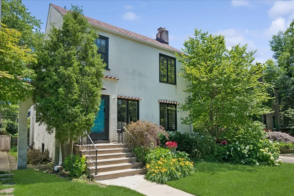 2751 Girard Avenue Evanston IL 60201