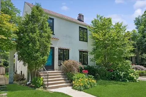 2751 Girard Avenue Evanston IL 60201