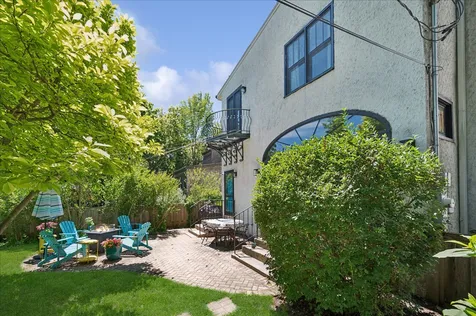 2751 Girard Avenue Evanston IL 60201